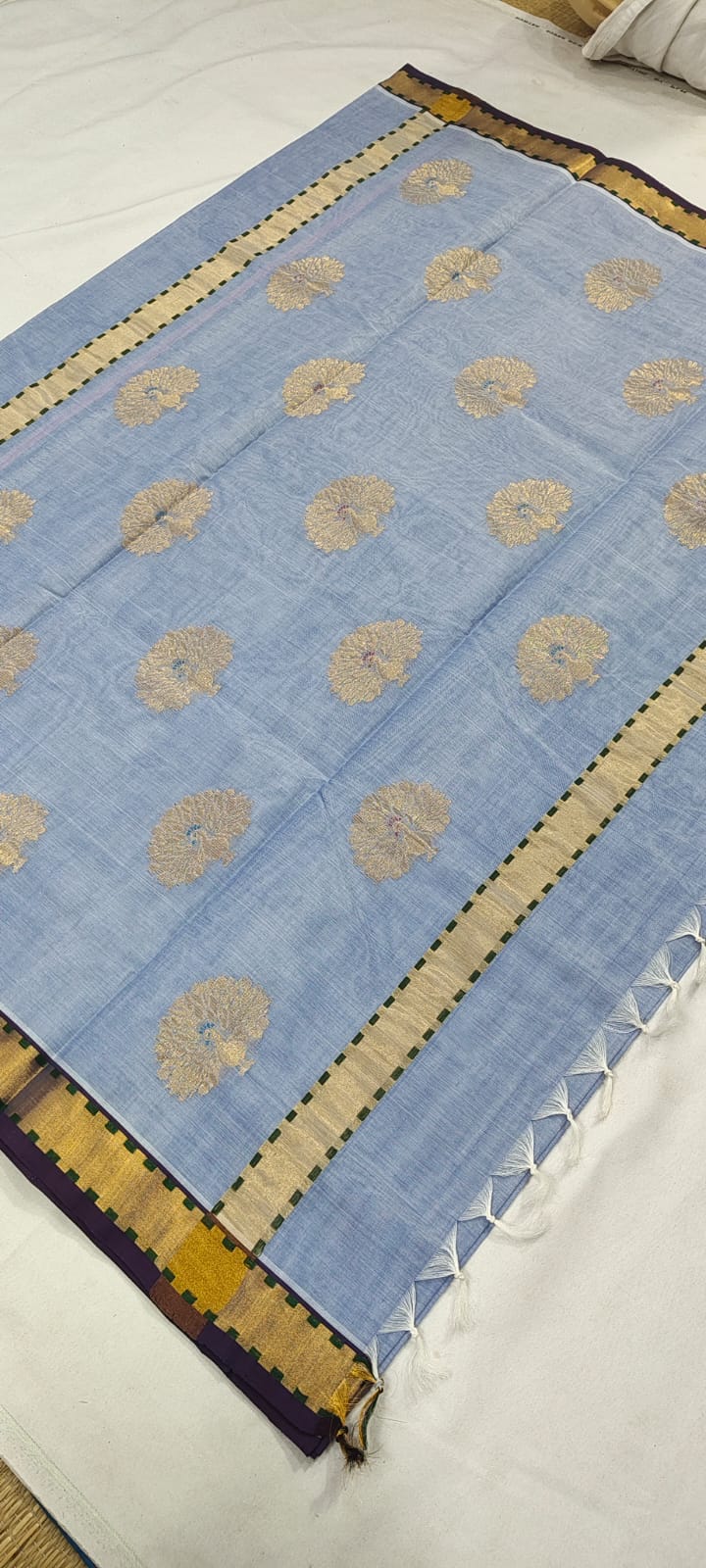 “Subbamma” Muthu ( Film Reel) Kaddi Border sari with blouse stitched                           Authentics Of Venkatagiri
Handloom sari