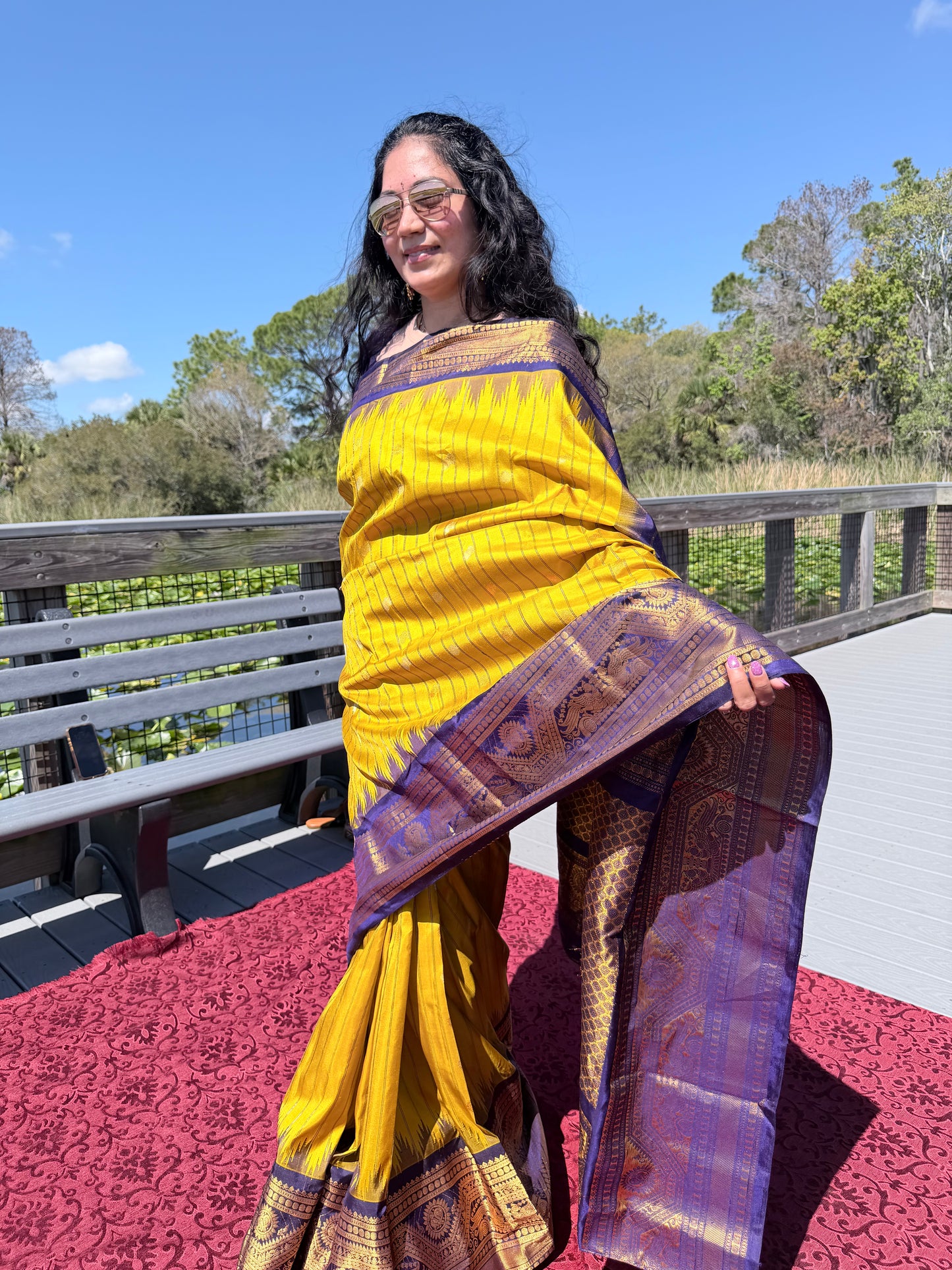 Authentics of Gadwal
Mustard yellow to navy blue combination 
Fabric : Pure Silk , pure zari 
Handloom