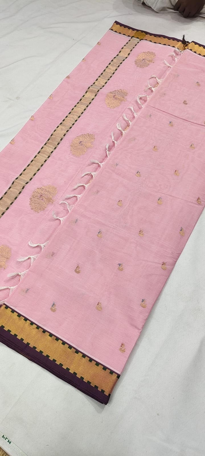 “Subbamma” Muthu ( Film Reel) Kaddi Border sari with blouse stitched Authentics Of Venkatagiri
Handloom sari
Took 5 weeks to weave