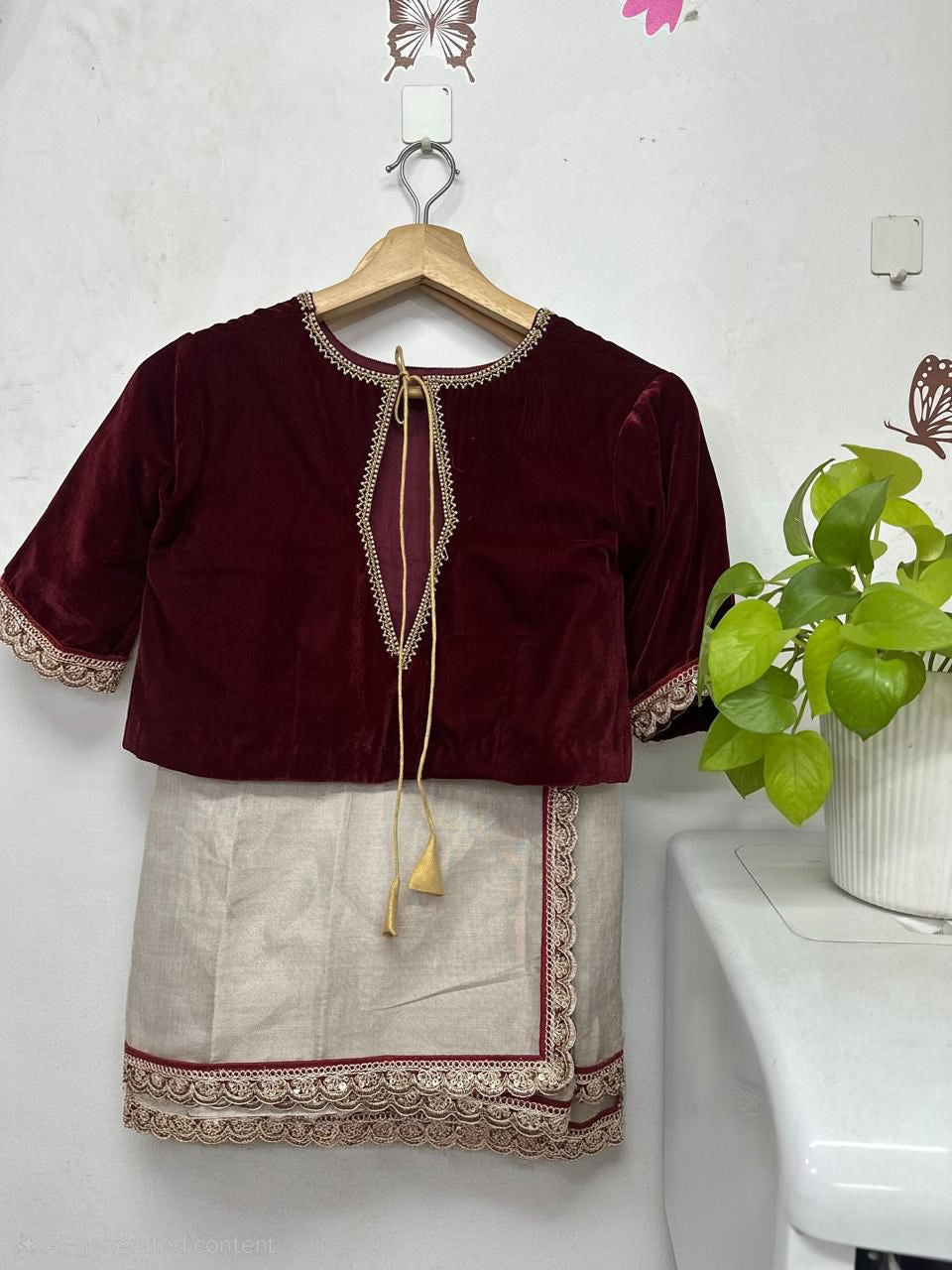 Chanderi Silk Silver Tissue Saree with Red Velvet Blouse – Lavie Premium Design